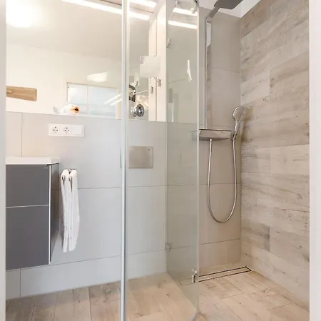 Strandallee 100 Strandschoenheit * Scharbeutz