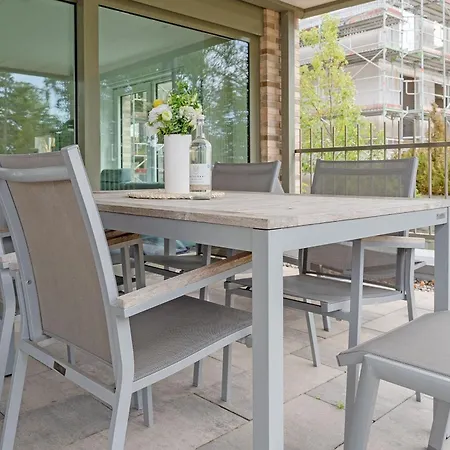 Strandallee 100 Strandschoenheit *